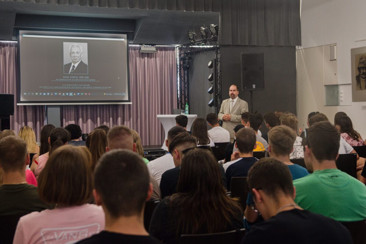 21-lecture-on-the-life-of-former-hungarian-president